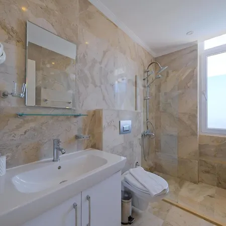 Lumiere 2 Villa *