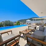 Lumiere 2 * Kalkan